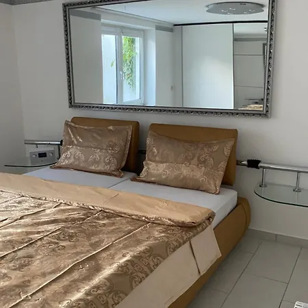 Garten Eden * 헨네프